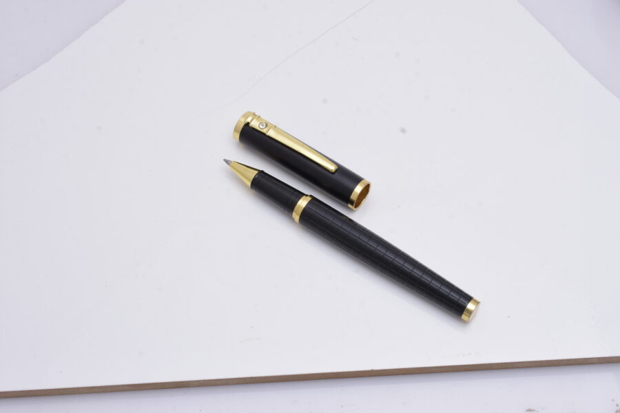Black & Gold Premium Executive Roller Pen - Image 4